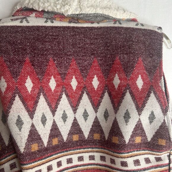 Me Jane Aztec Navajo Print Vest Womens Tag M Wool Blend Faux Fur Southwestern - Picture 14 of 16